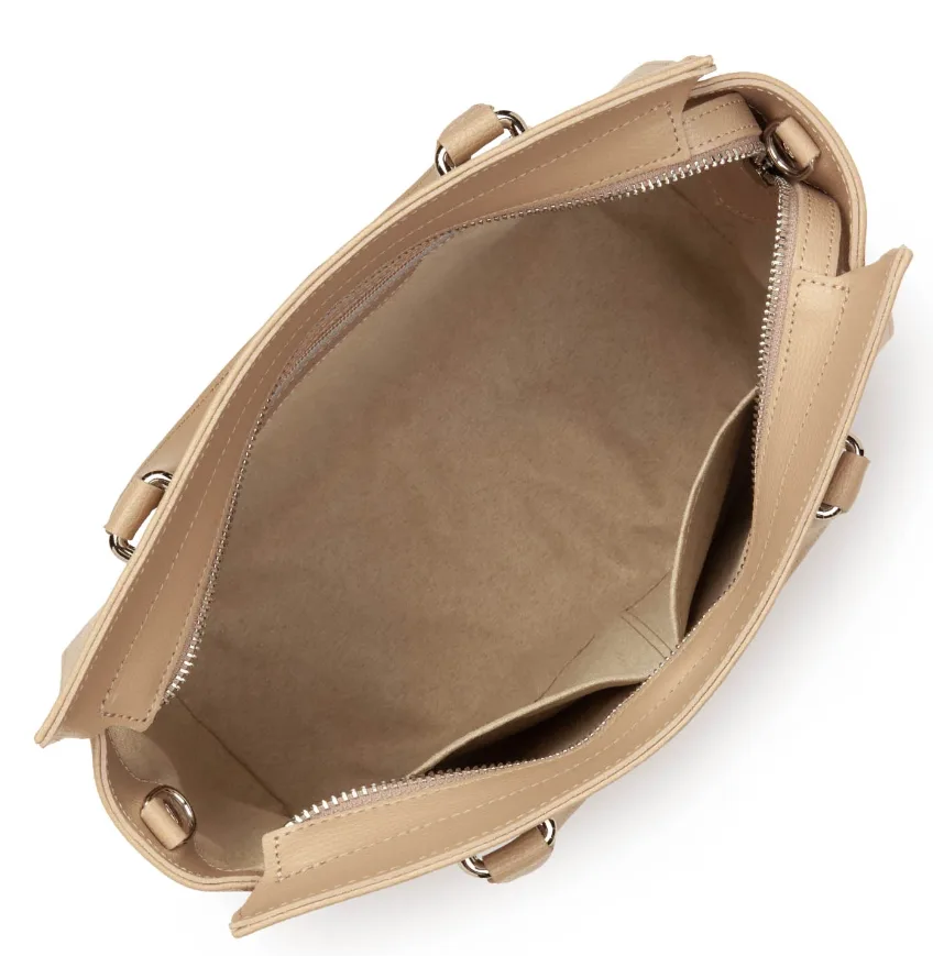 SAC A MAIN LANCASTER SIERRA – Image 4